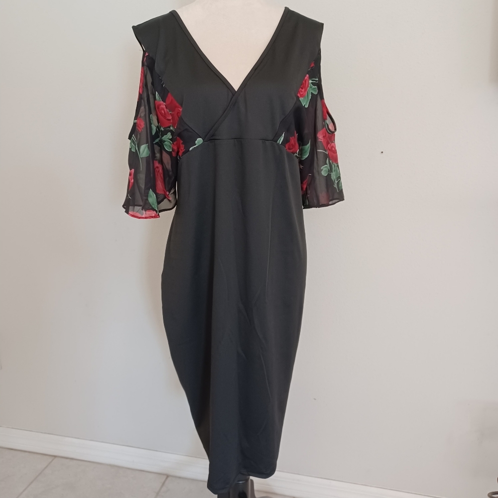 Rosegal Black Short Sleeved Cold Shoulder Floral Dress Size 5XL